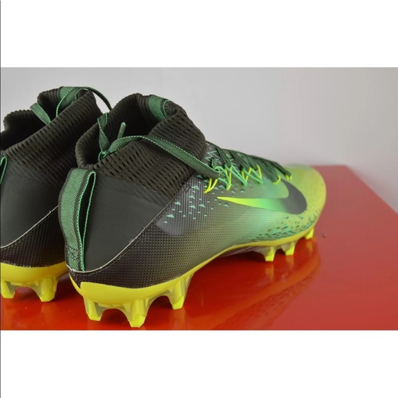Nike Vapor Untouchable 2 Football Cleats - Picture 8 of 8